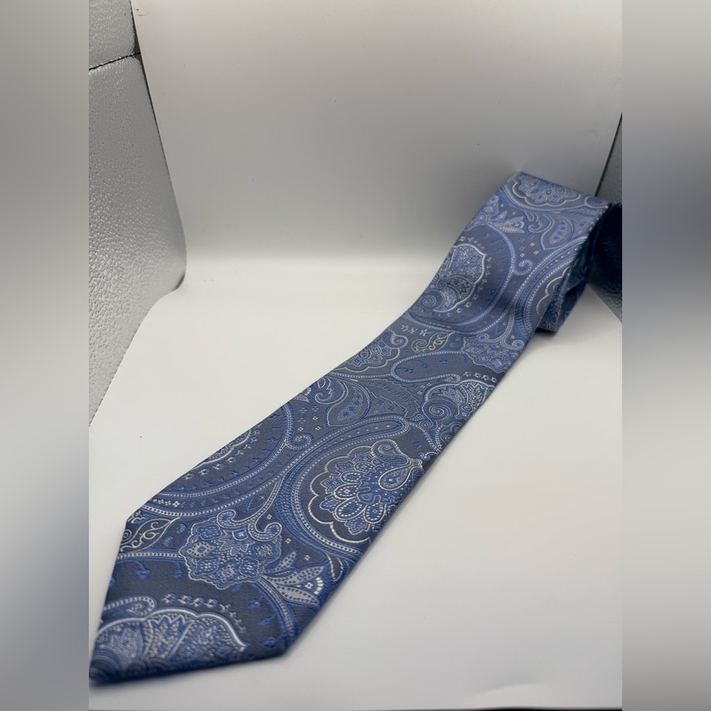 DKNY Blue and Silver Paisley Tie